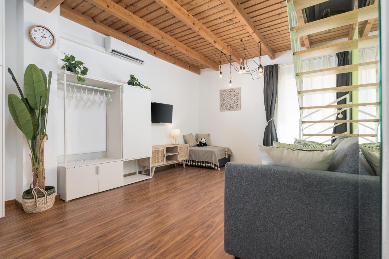 Suite Homes Alice Valentin Malaga Exterior photo